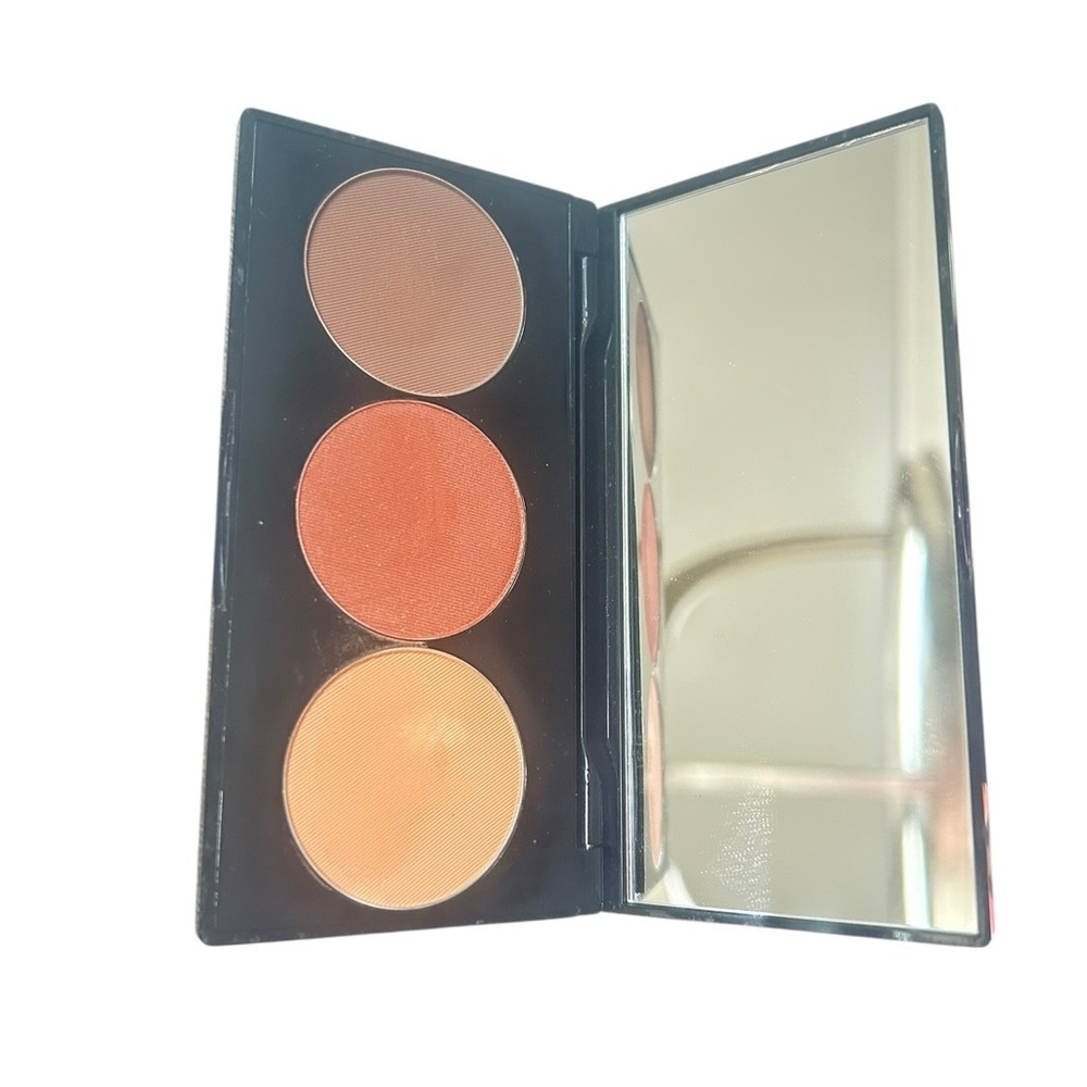 New Smashbox step by step Contour trio palette total net Wt. .40 oz